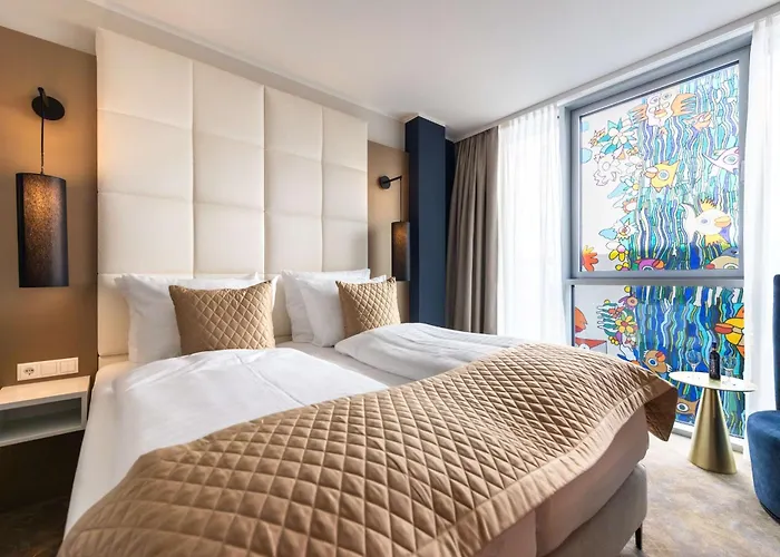Best Western Premier Royal Blue